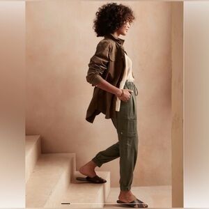 Banana Republic Jogger, size small